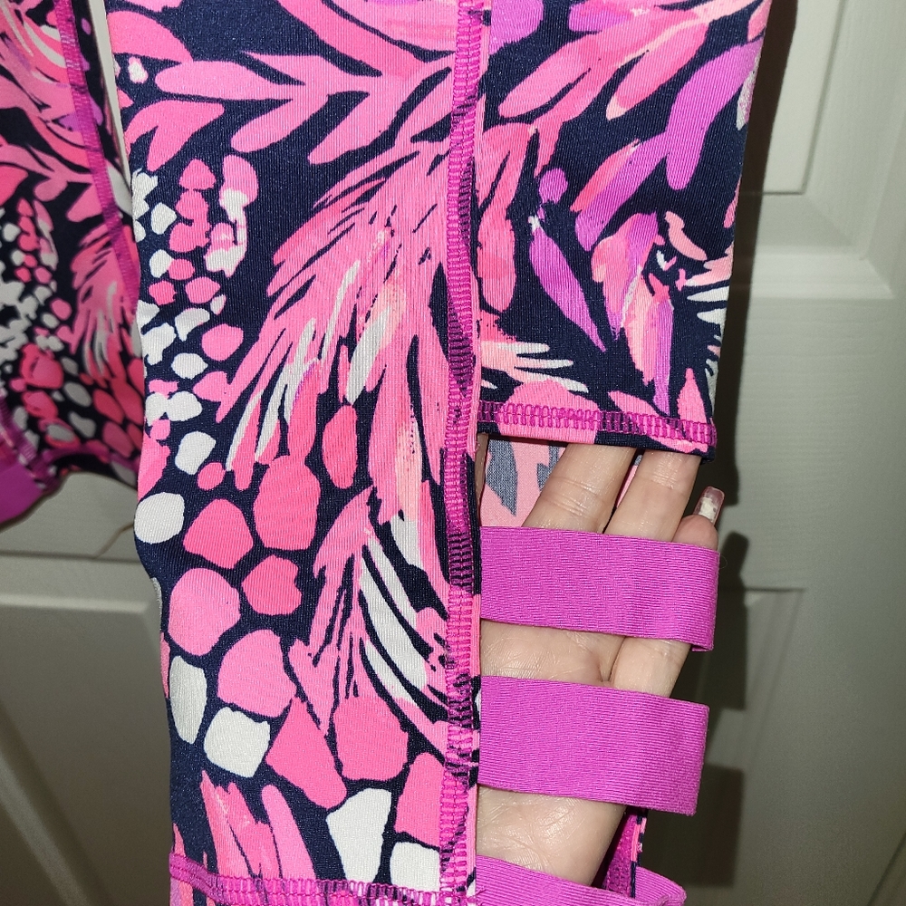🌴"Lilly Pulitzer" Luxletic Leggings🌴 - Picture 11 of 16